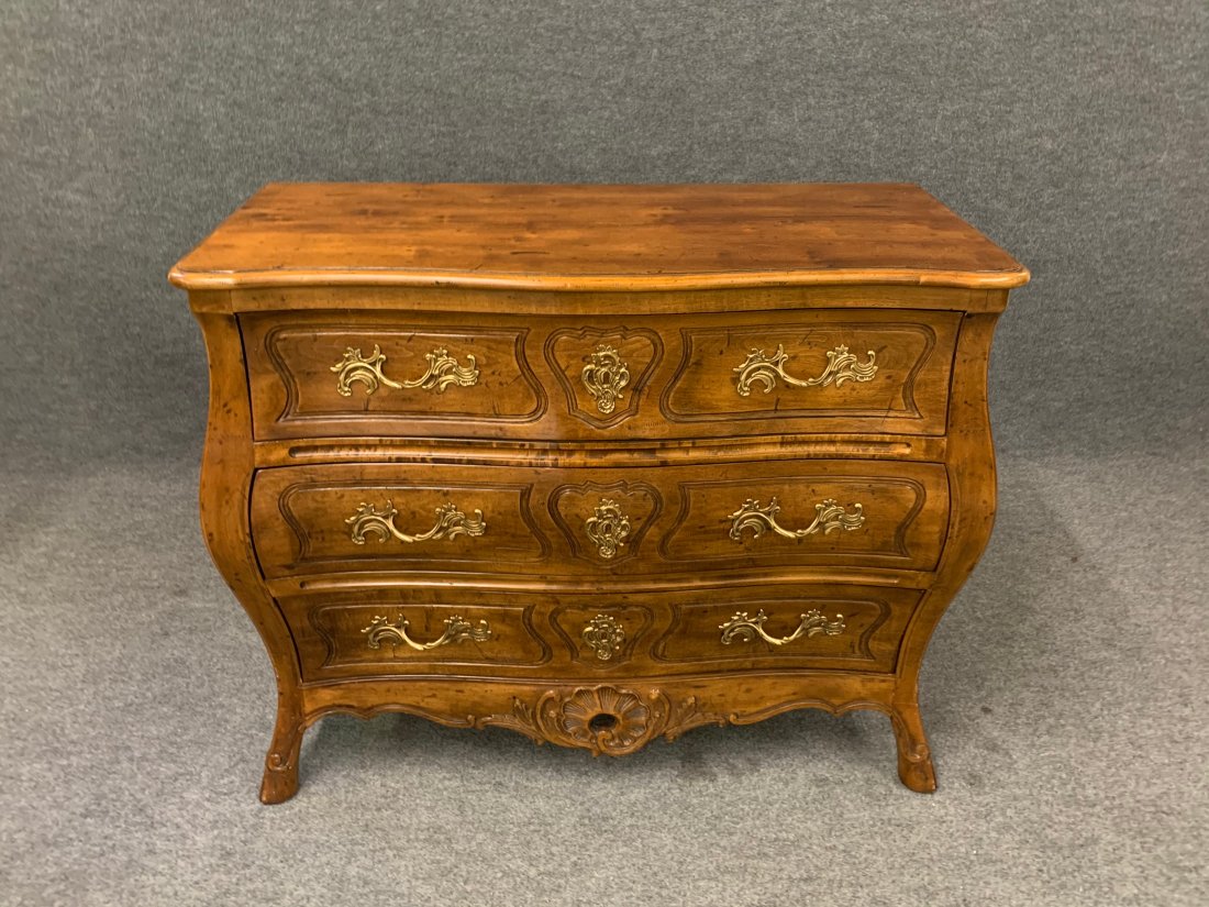 Great Henredon Commode (1 of 8)