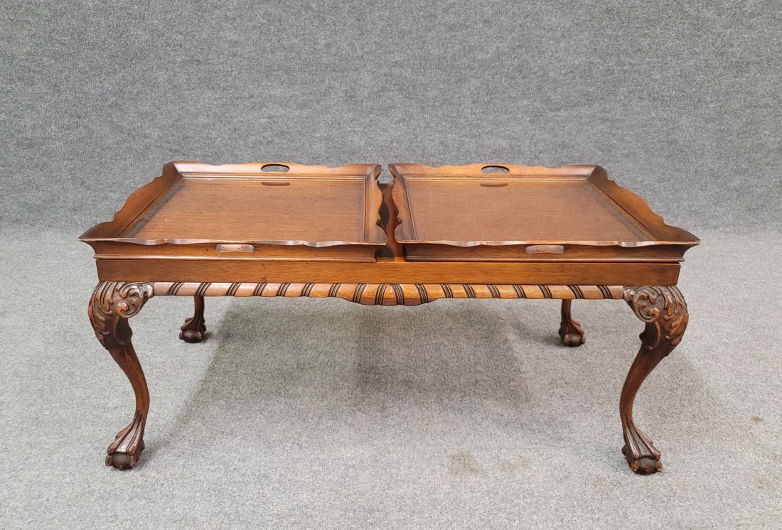 Mahogony Coffee Table With Serving Trays And Claw Feet: 16"h x 35"w x 18.25"d