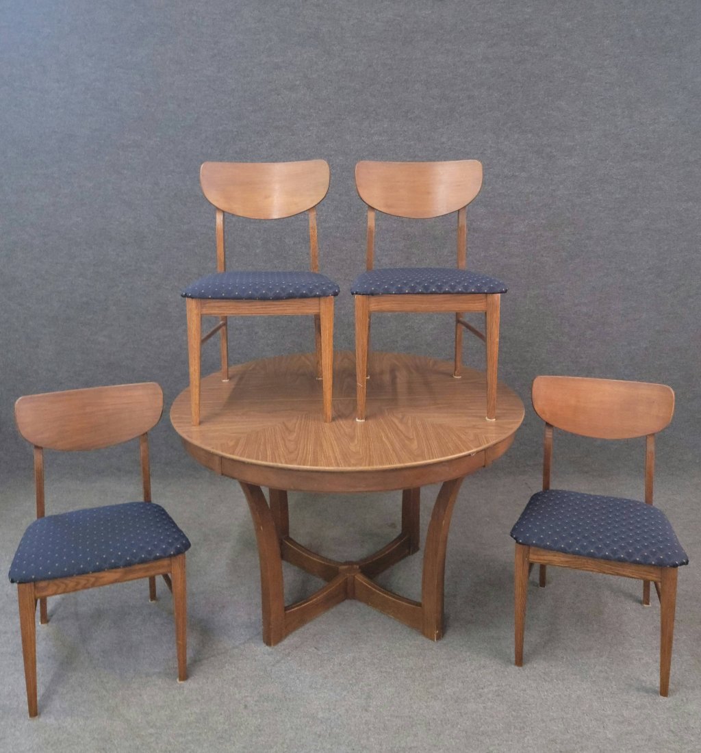 MCM Dining Room Table With 4 Chairs (1 of 3)