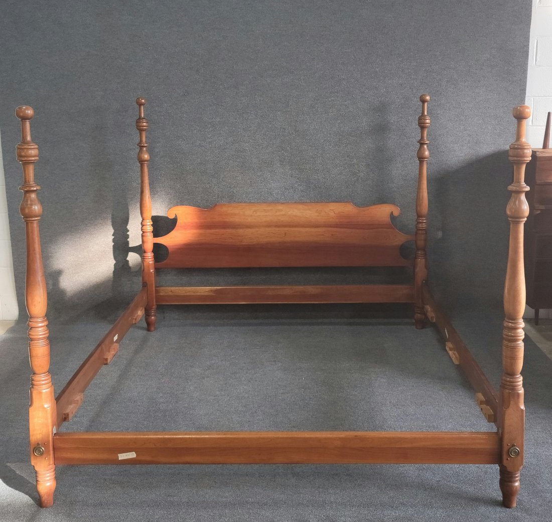 Stickley King Size Poster Bed: 64.75h, 88d, 79w