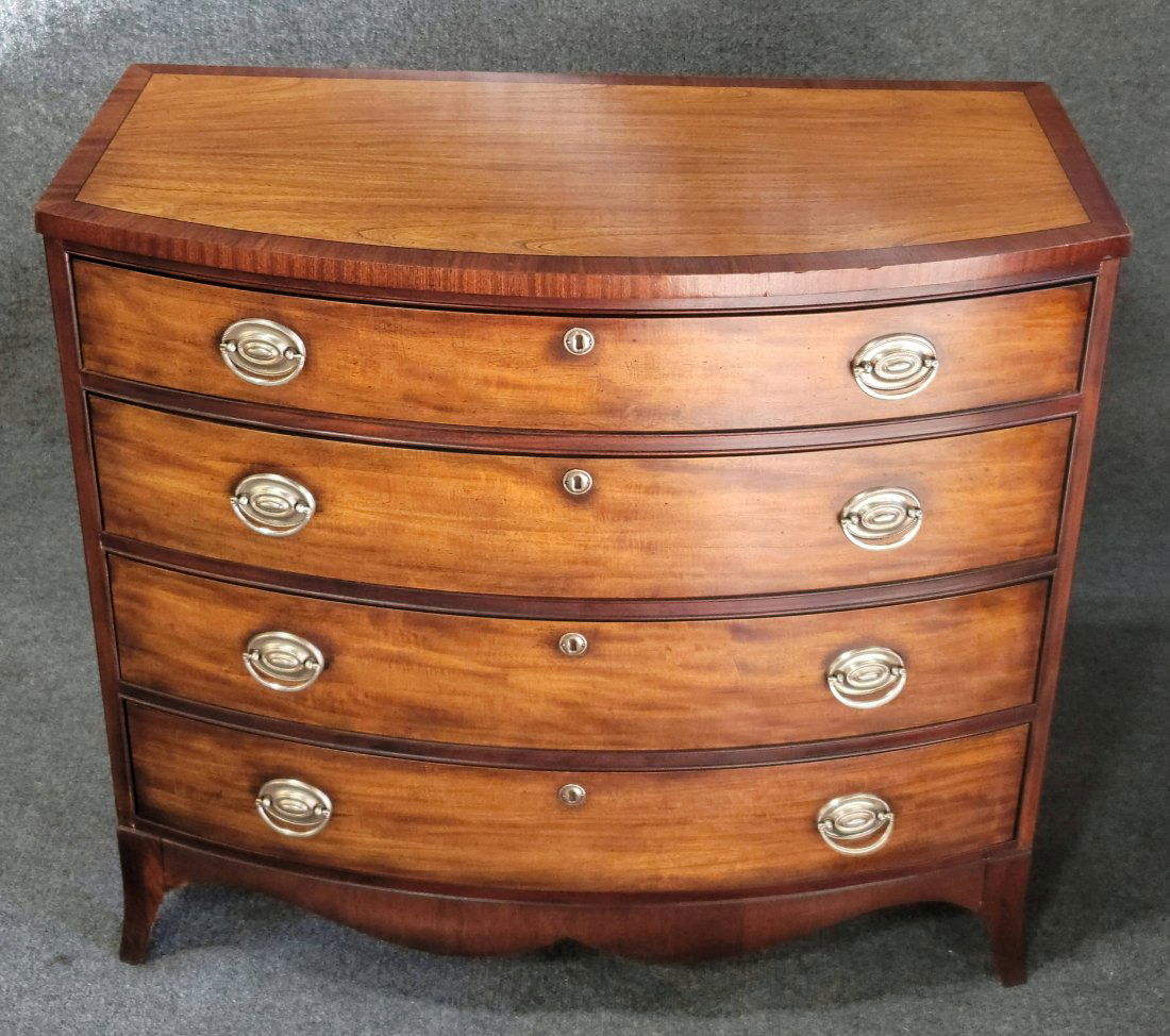 Ethan Allen Bachelor Chest: 36h, 39.25w, 19.25d