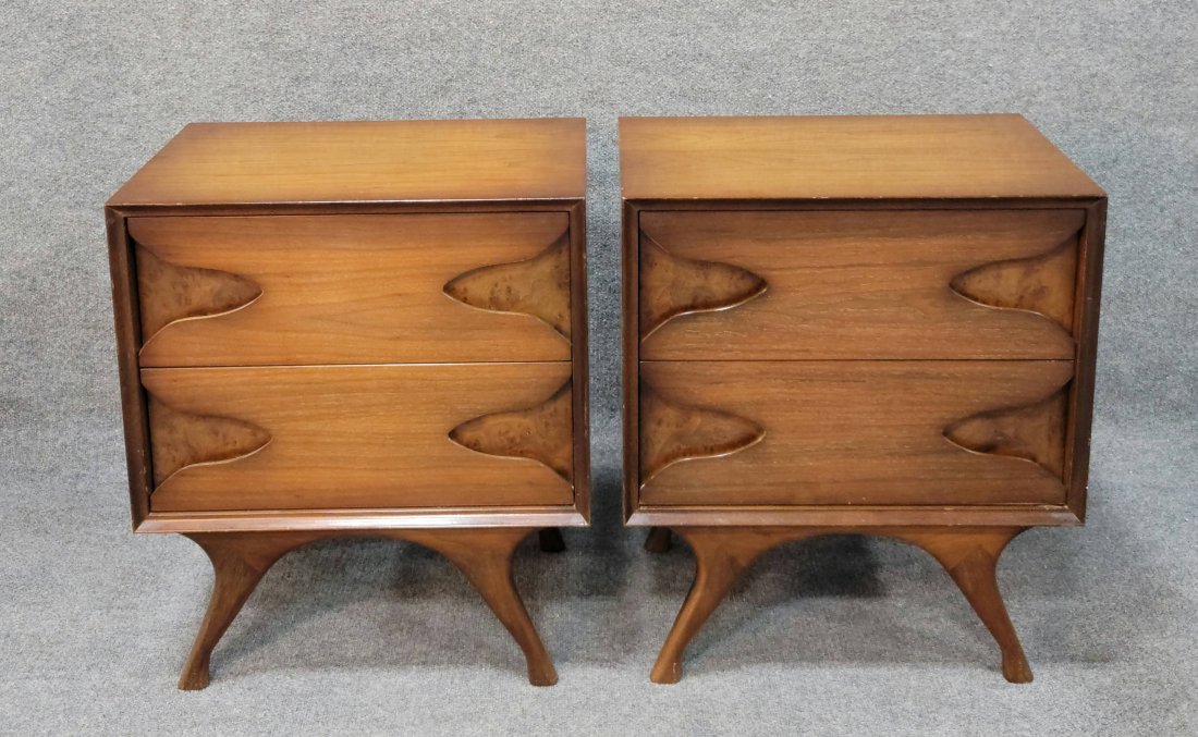 Pair Of Mid-Century Night Stands: 25.50h, 22w, 16d