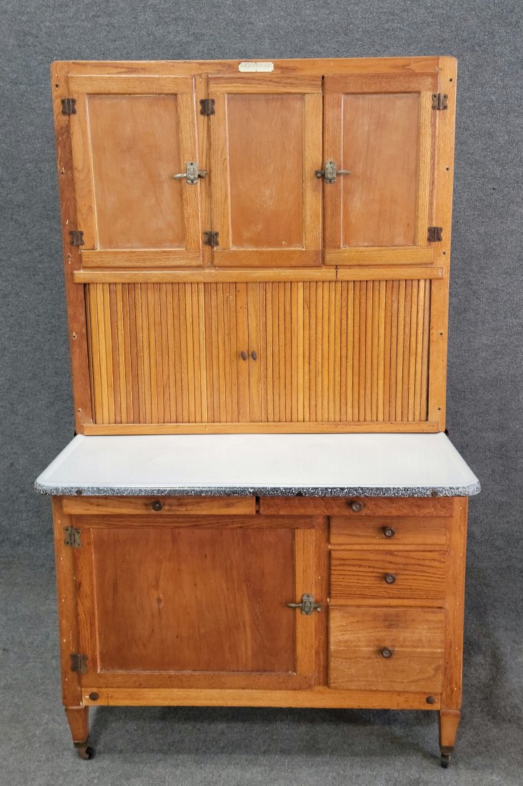 10094: ANTIQUE HOOSIER CABINET 1918 PAT. NAPANEE DUTCH - Oct 14, 2005