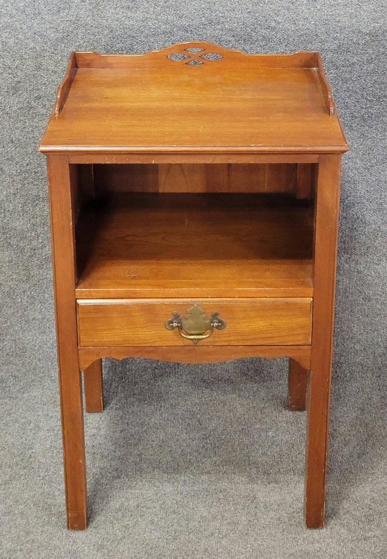 Kindel Nightstand: 29.75"H, 18"W, 13"D