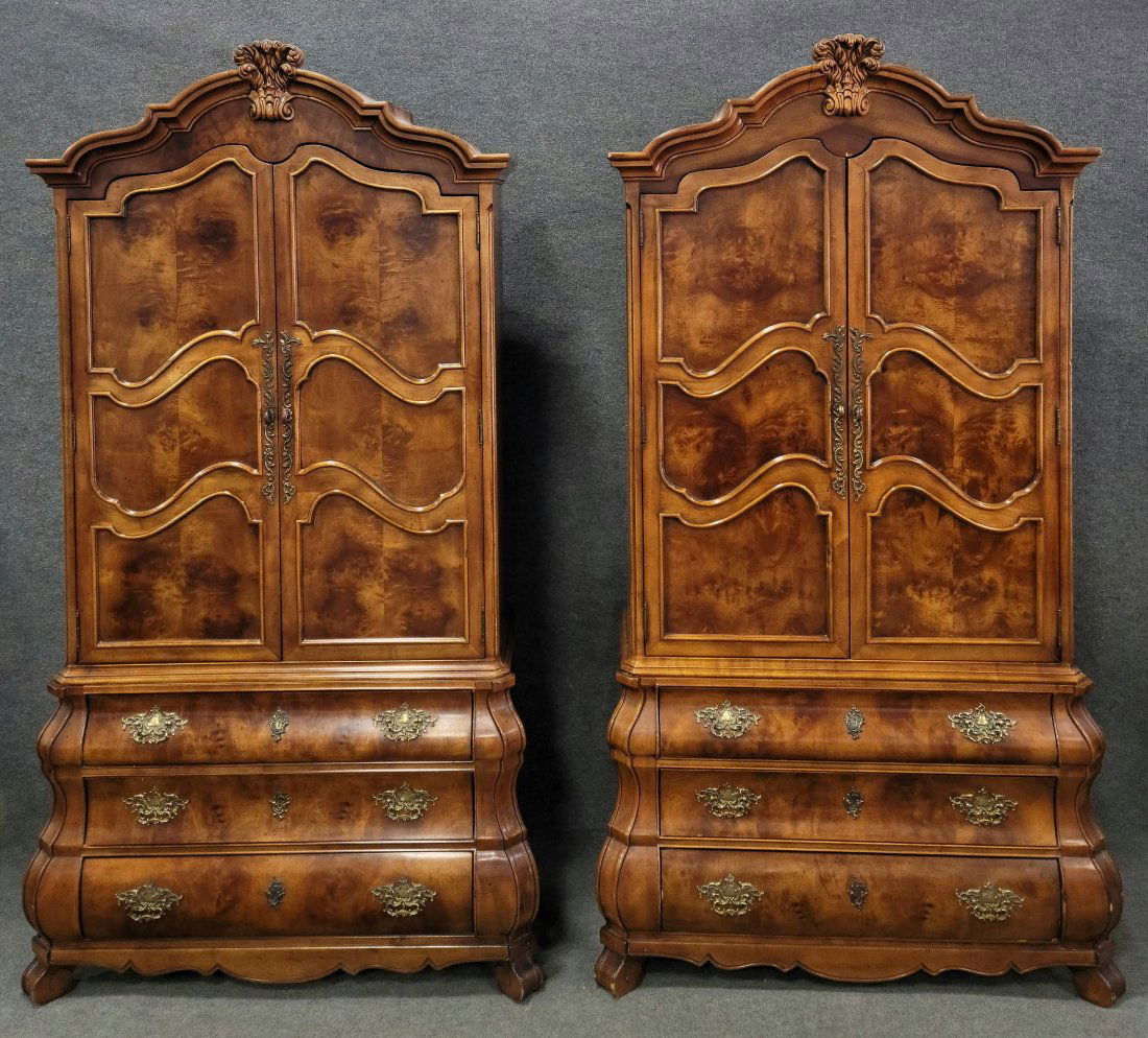 Pair Of Henredon Cabinets (1 of 7)