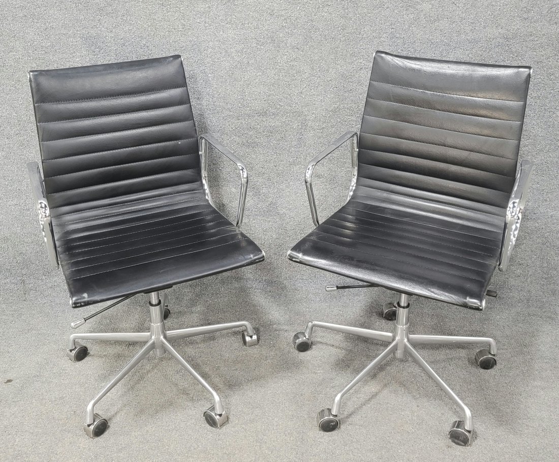 Pair Of Herman Miller Style Office Chairs: 38h, 22.5w, 25d, 20.5sh