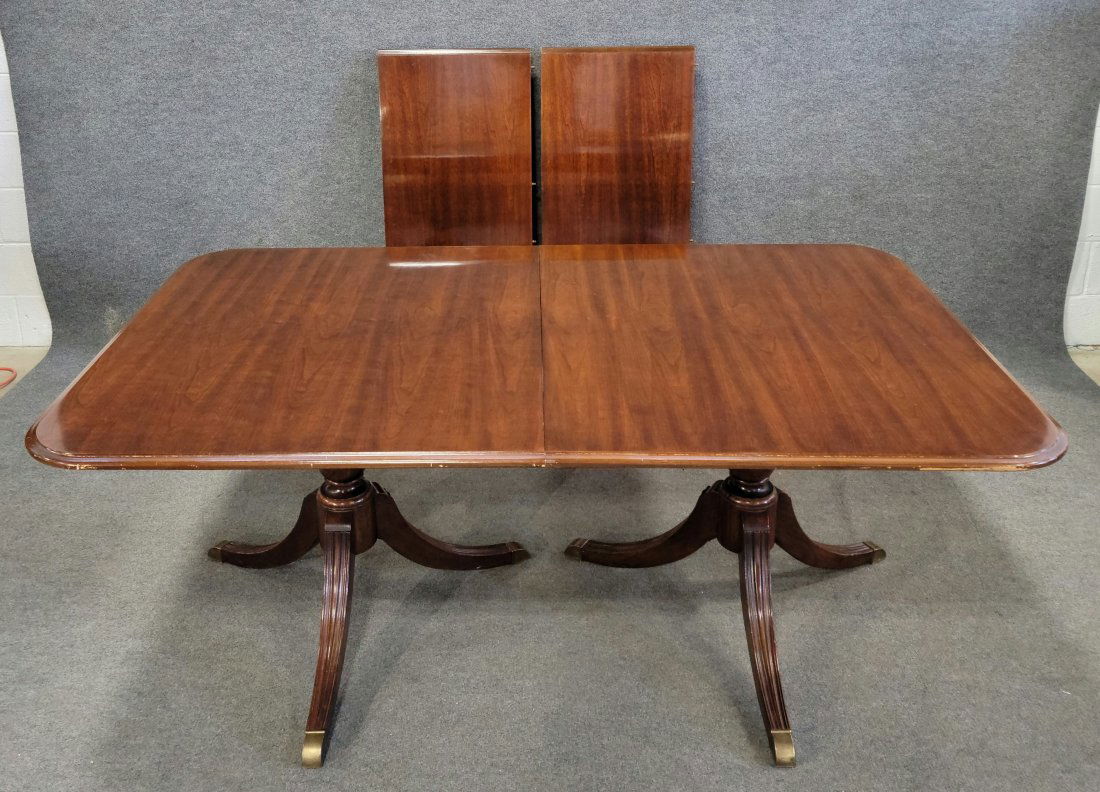 Thomasville Dining Table With 2 Boards (1 of 7)