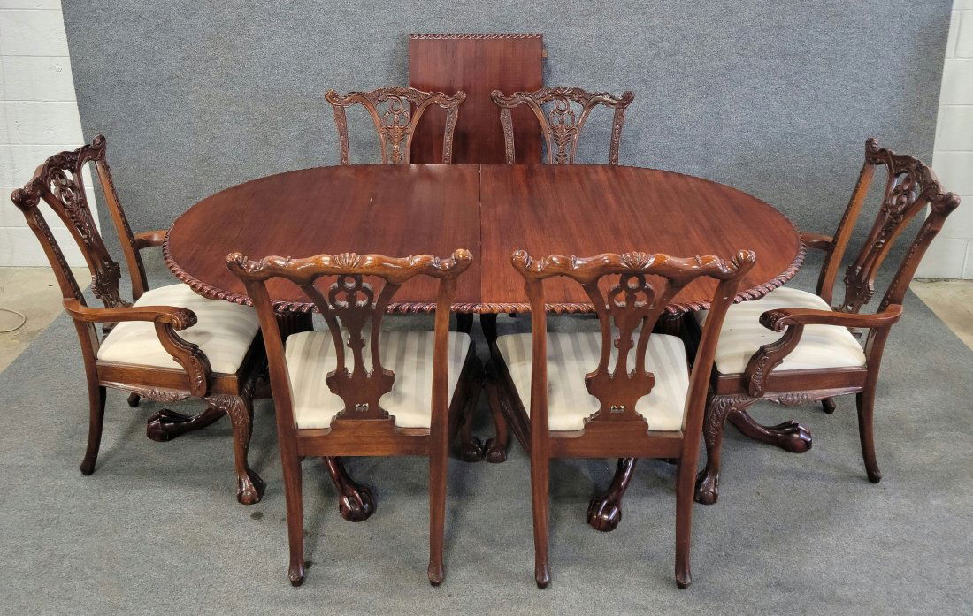 7 pc. Chippendale Style Dining Room Set (1 of 9)