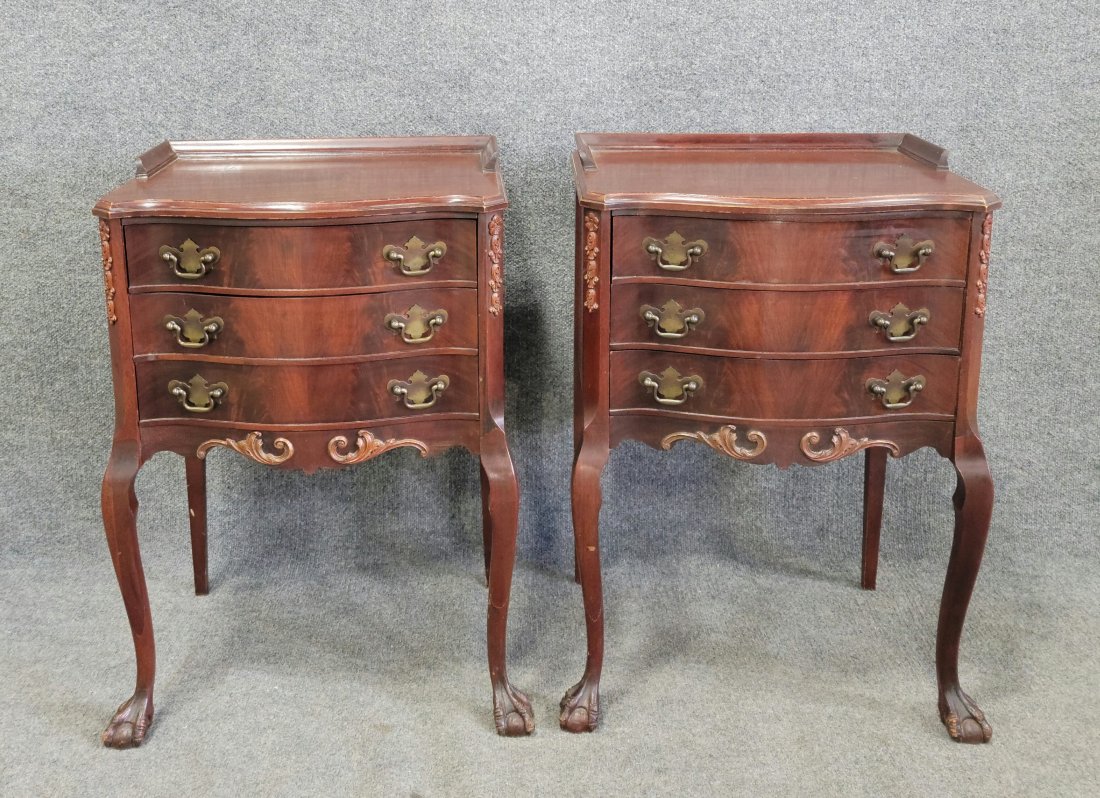 Pair Of Mahogany Nightstands: 26.25"H, 18"W, 13.50"D