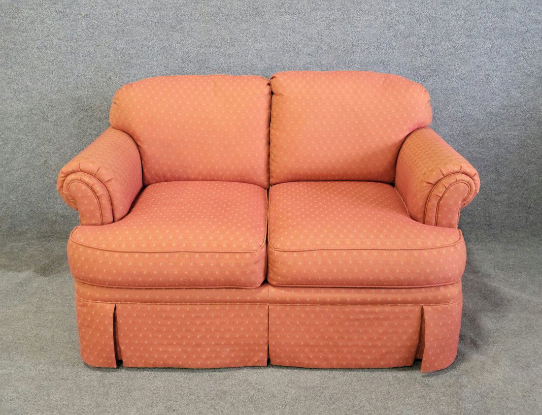 Harden Sofa (1 of 5)