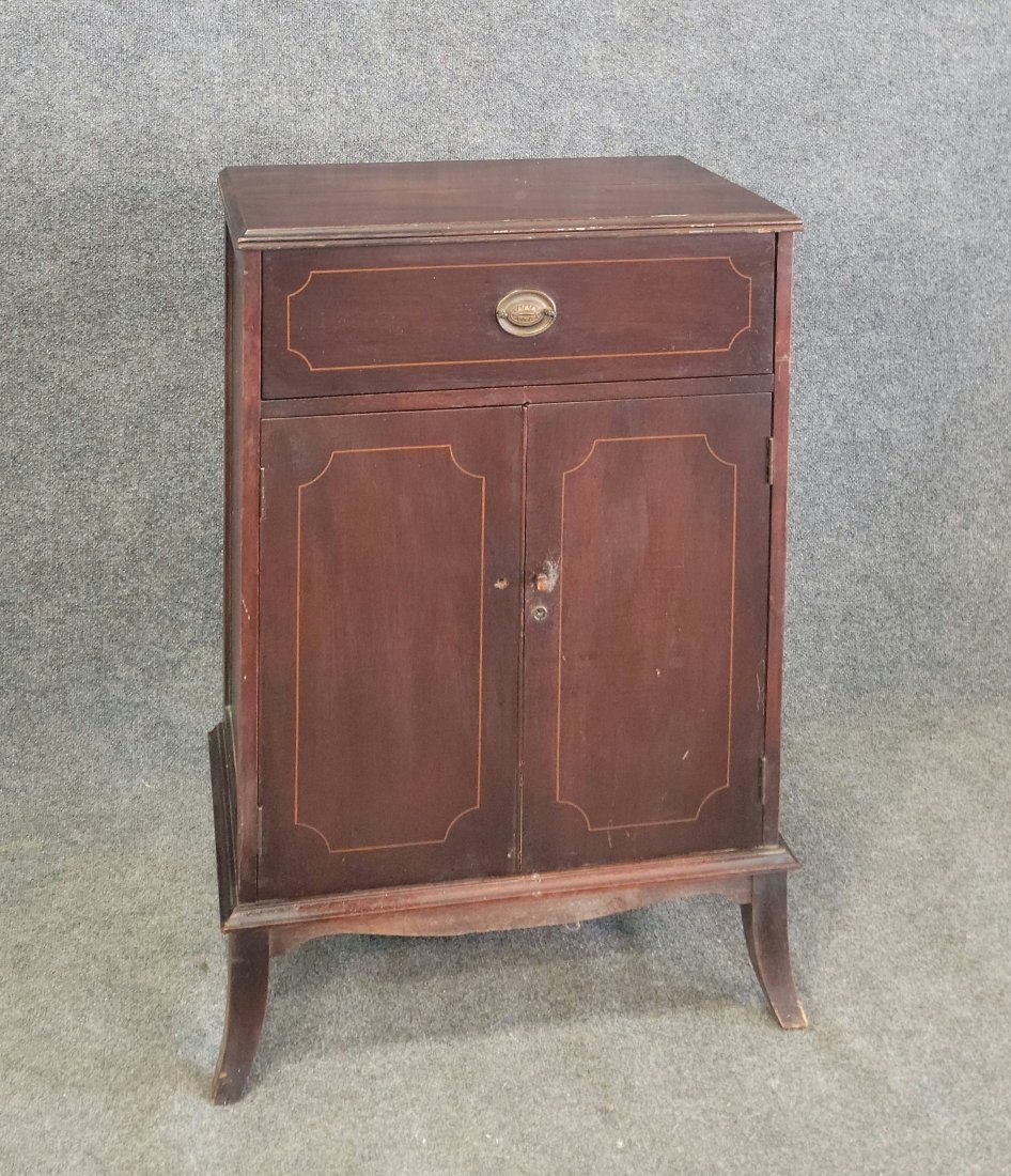 Mahogany Bar: 36"H, 25"W, 16.50"D
