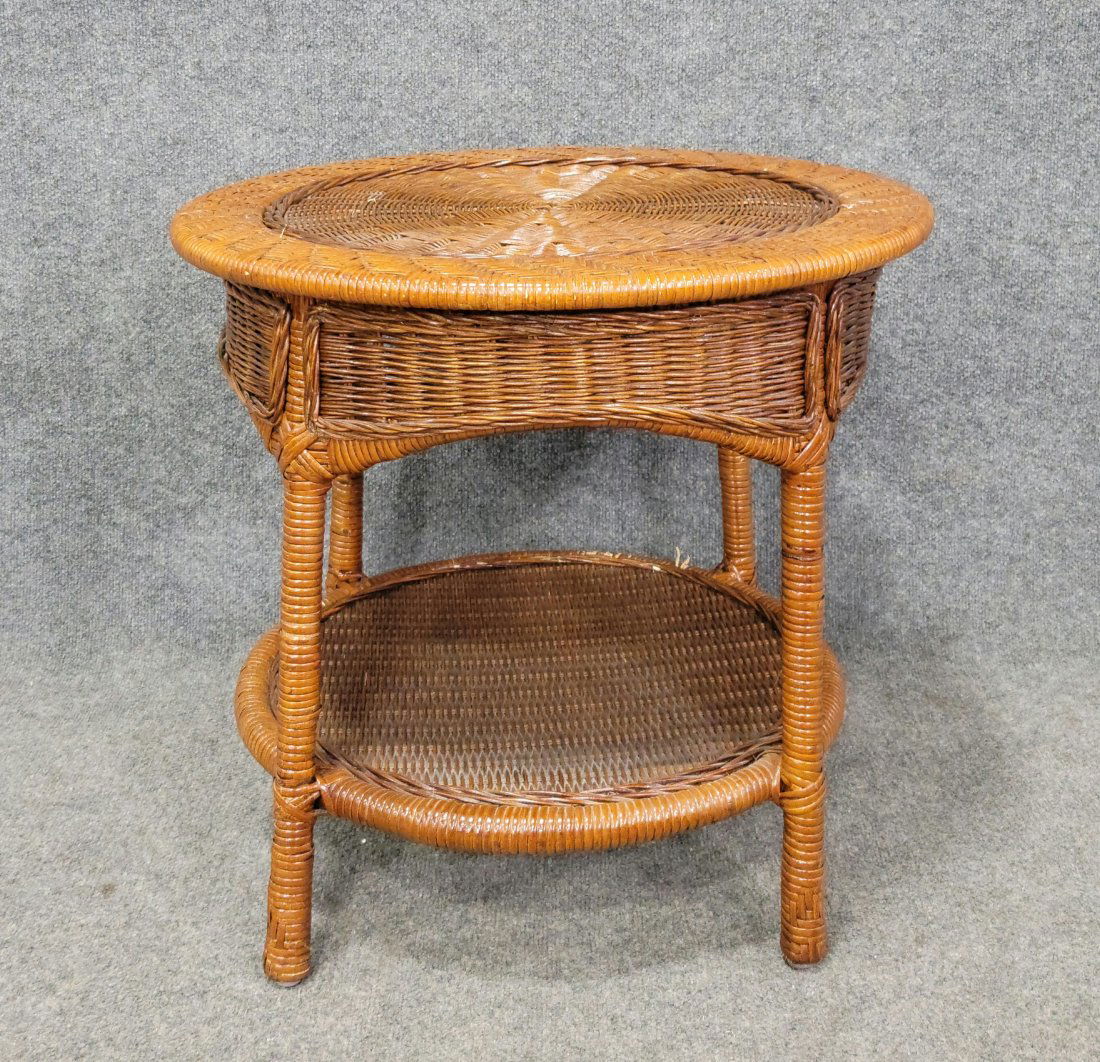 Wicker End Table (1 of 3)