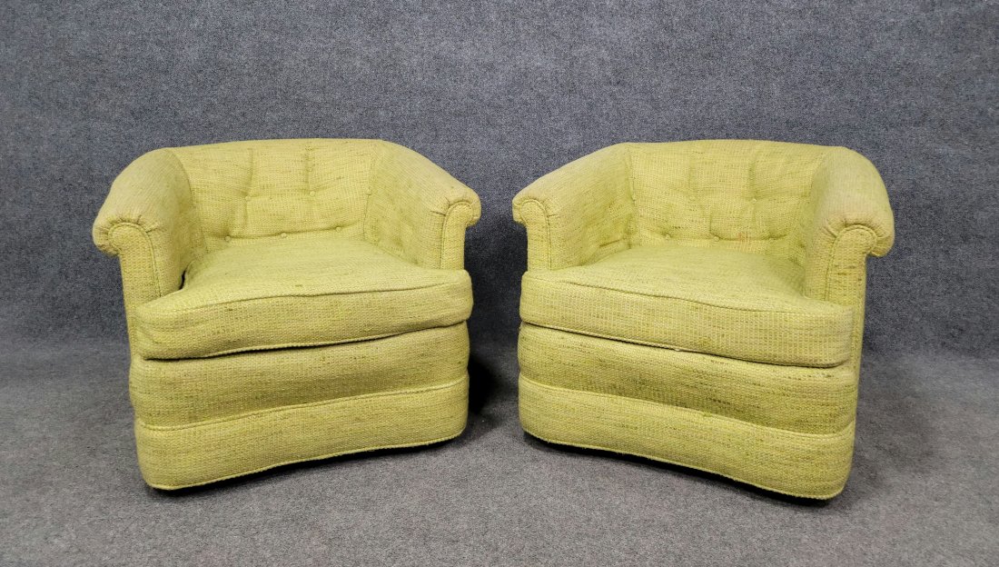 Pair Of Mid Century Club Chairs Made By Henredon: 26"H, 32"W, 33"D, 16"SH