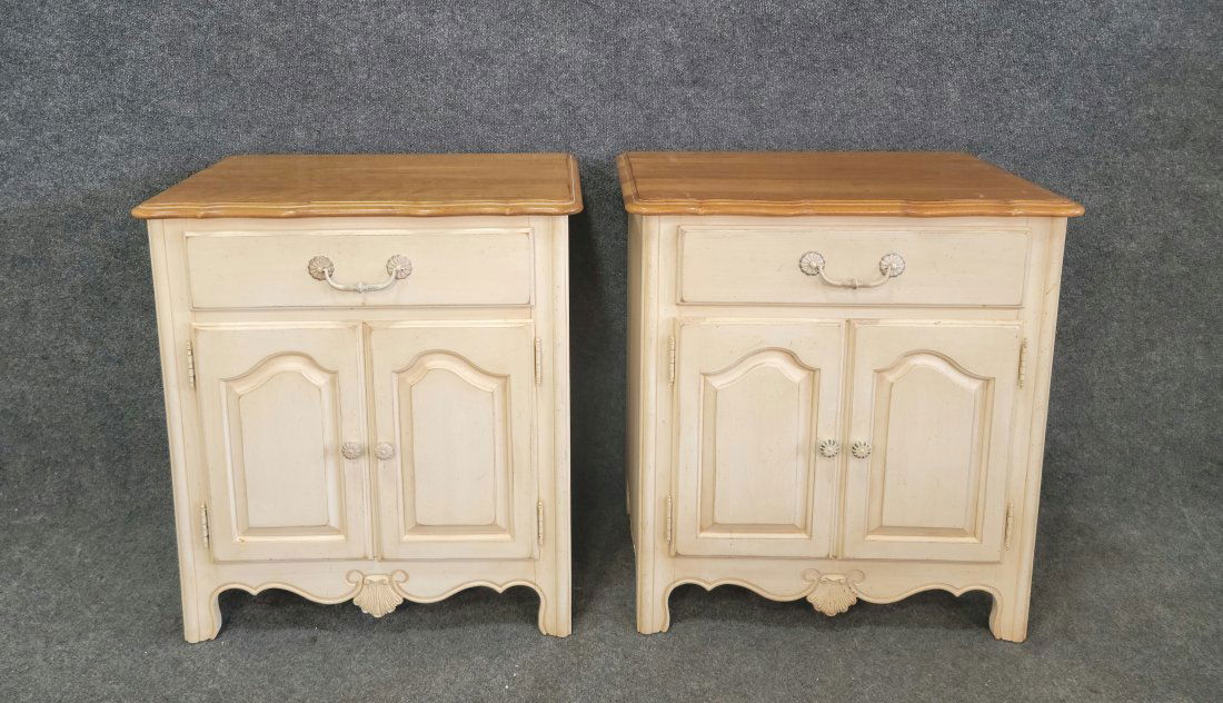 Pair Of Ethan Allen Nightstands (1 of 7)