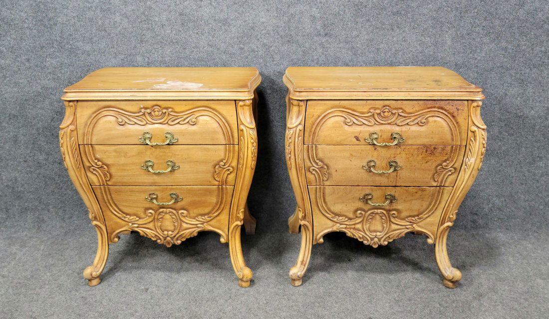 Pair Of Bombe Stands (1 of 7)