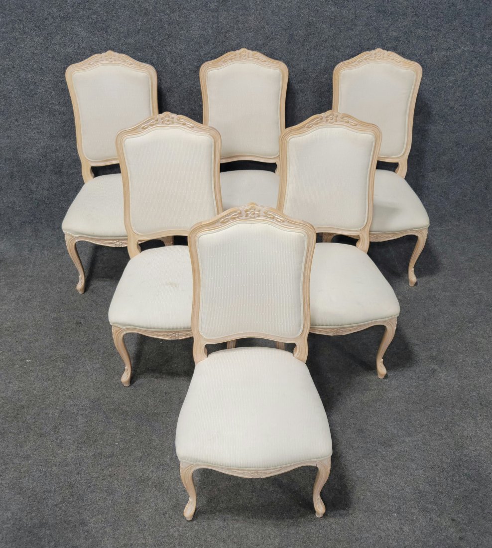 6 Chairs In The Manner Of Henredon: 43.50"H, 21"W, 20"D, 18.50"SH
