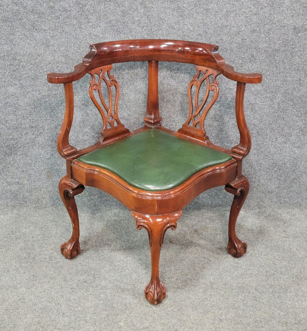 Southwood Corner Chair: 27.25"H, 25"W, 23"D, 15"SH