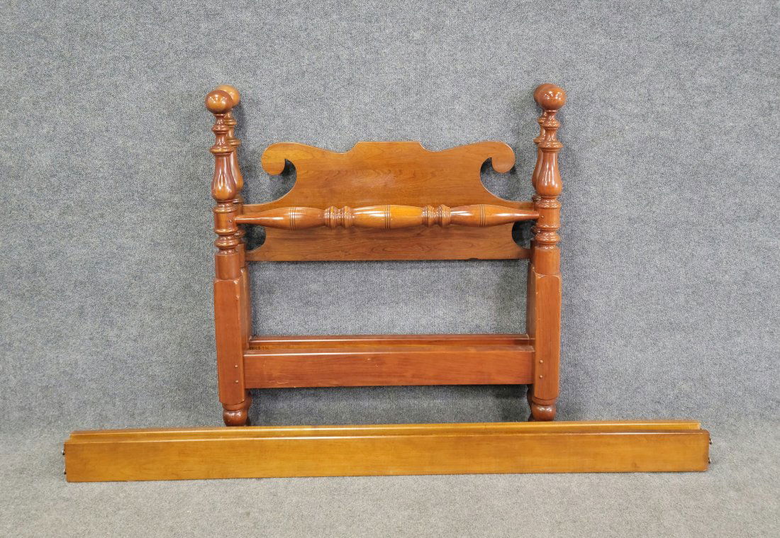 Stickley Single Bed (1 of 2)