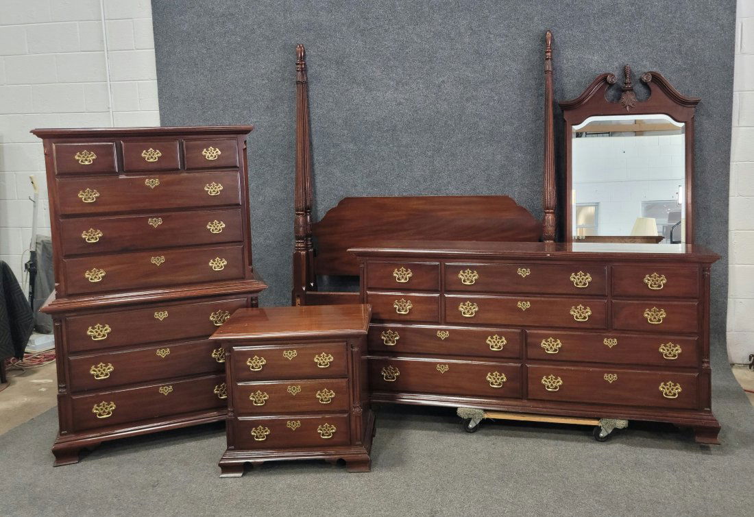 5 pc. Davis Bedroom Set (Very Clean) (1 of 12)