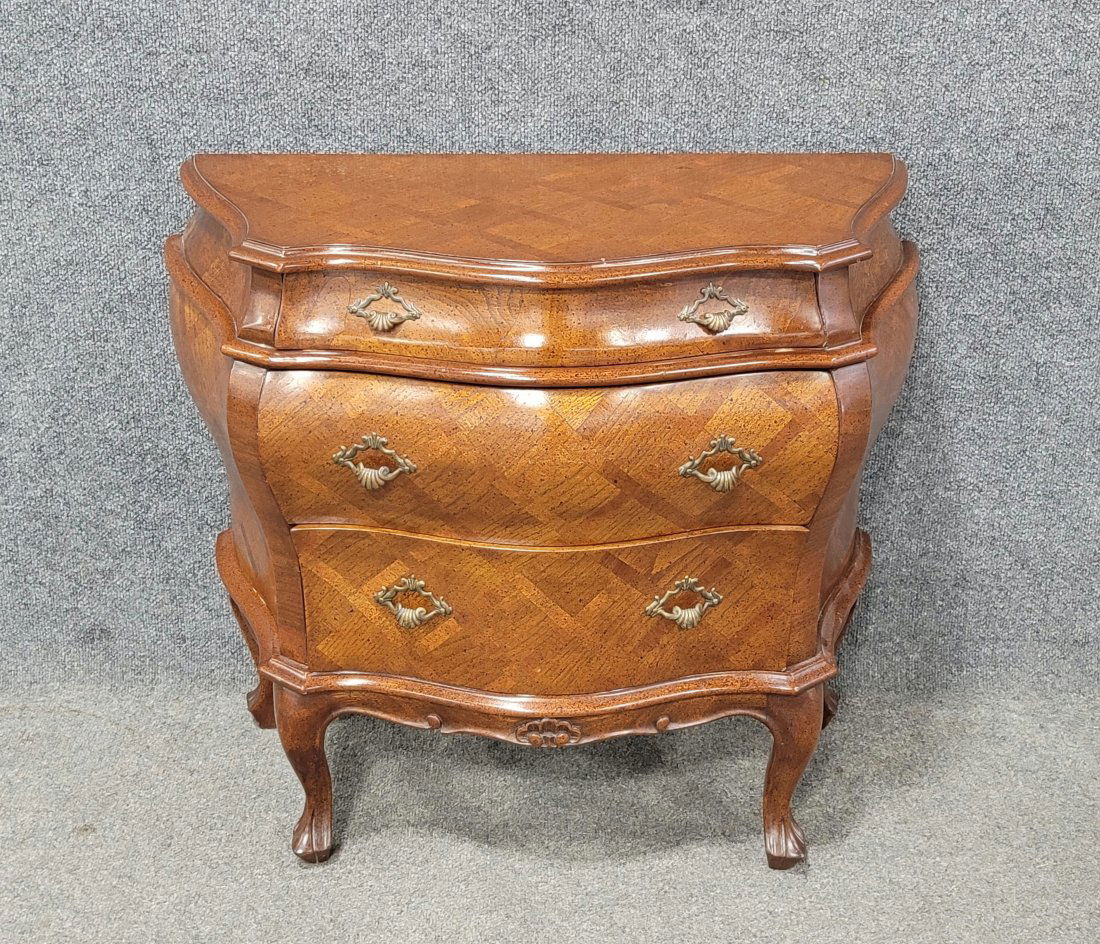 Italian Bombe Commode (1 of 6)