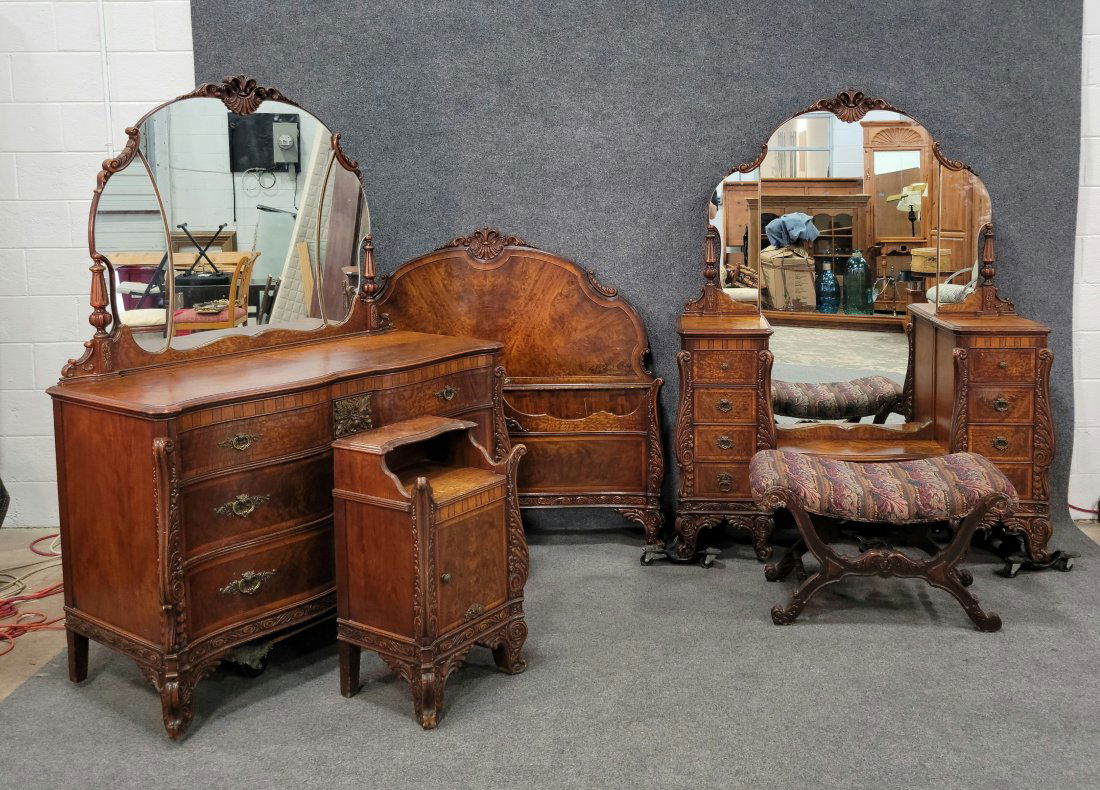 Carved 1930's 5 pc Bedroom Set (1 of 13)