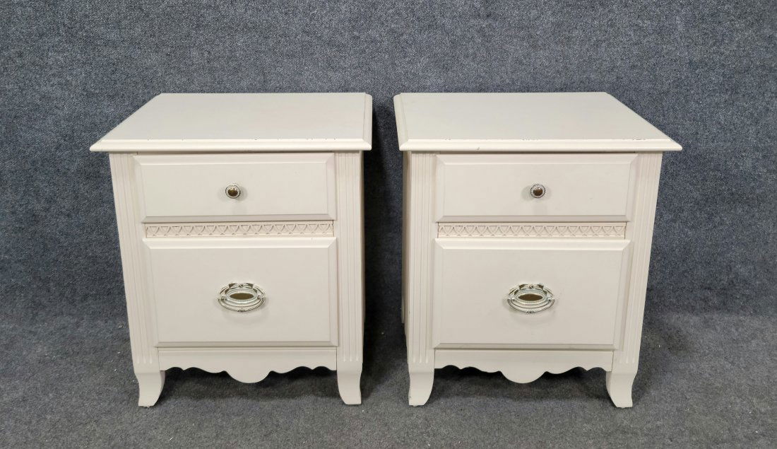 Pair Of White Nightstands (1 of 5)