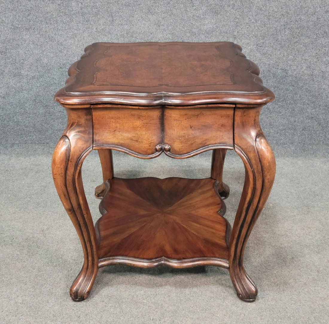 Thomasville End Table (1 of 7)