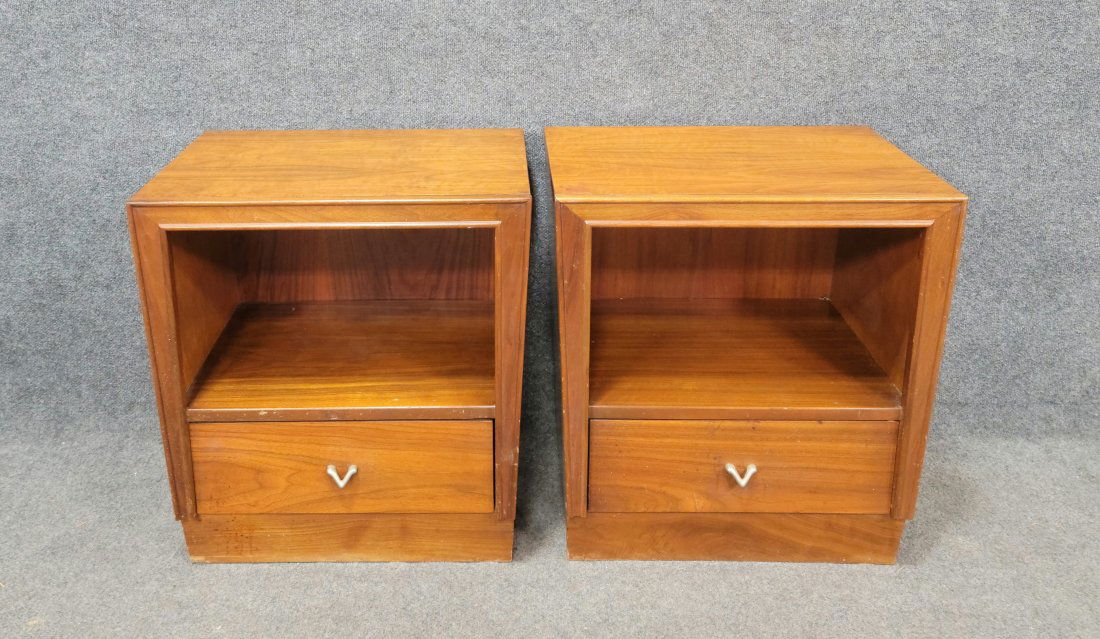 Pair Of Mid Century Night Stands (1 of 6)