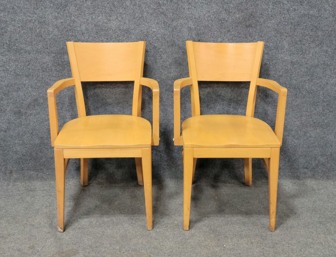Pair of Modern Arm Chairs: 33.50"H, 21"W, 19.50"D, 18"SH