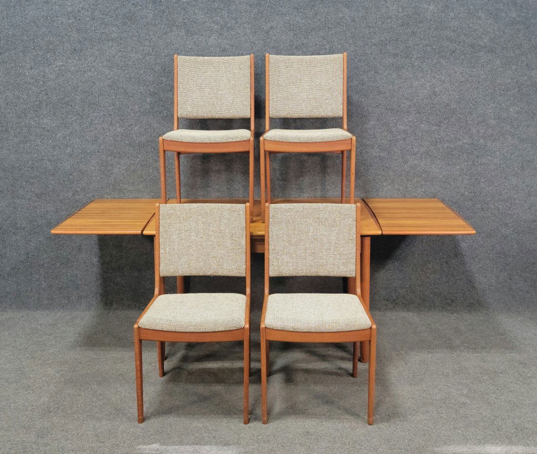 5 Piece Teak Dining Set (1 of 10)