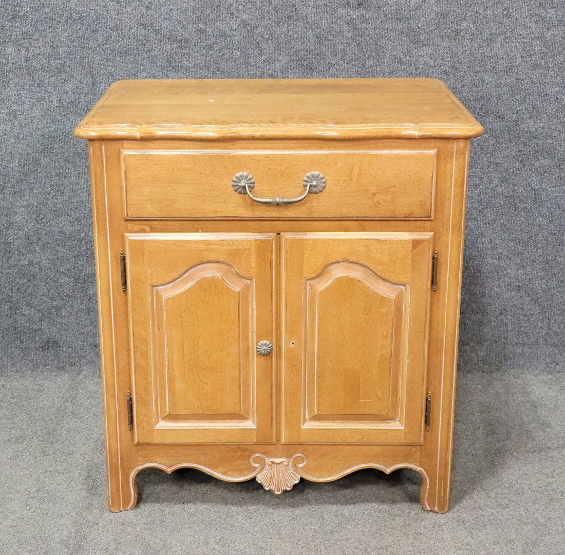 Ethan Allen Nightstand (1 of 6)