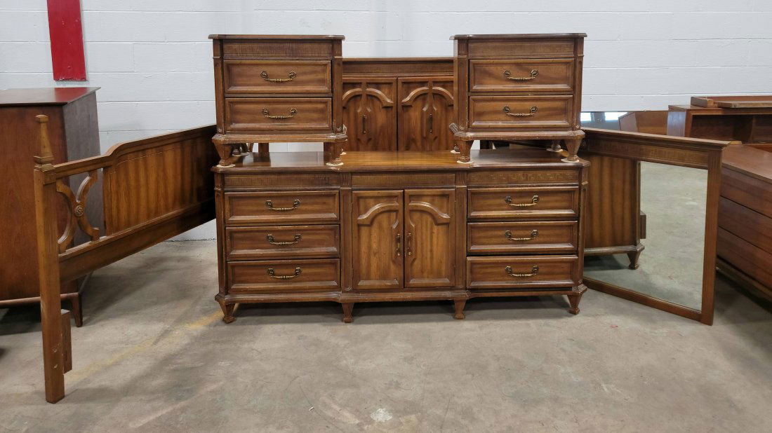 6 Piece Bedroom Set (1 of 1)