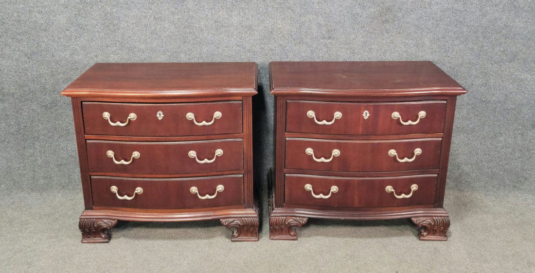 Pair Of Thomasville Chests: 29"H, 32"W, 17.50"D