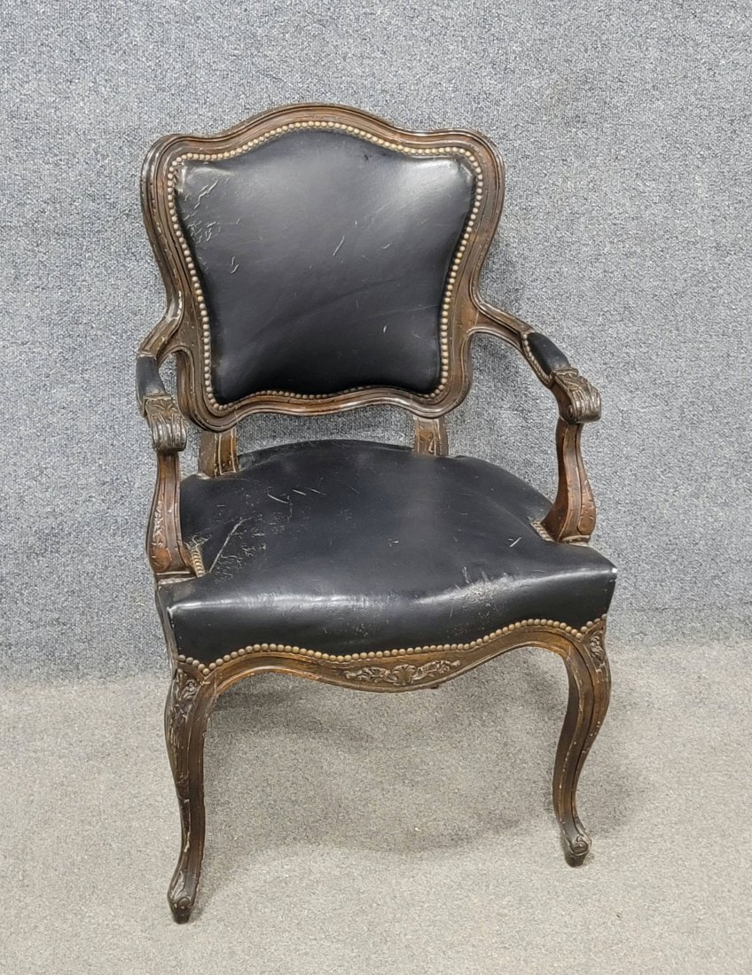 Italian Bergere: 37.50"H, 24"W, 21"D, 18.50"SH
