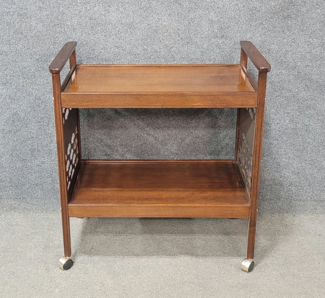 Cart: 33"H, 31"W, 18"D