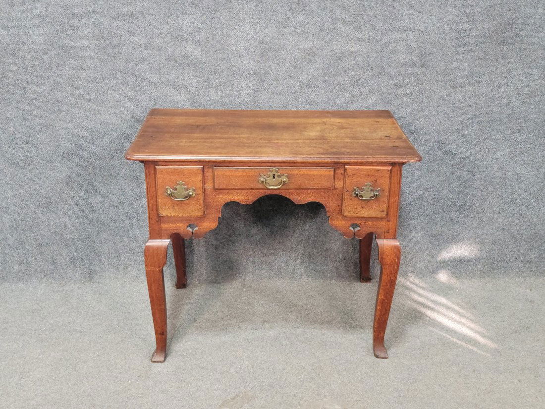 Antique English Lowboy: 27"H, 33.50"W, 21"D