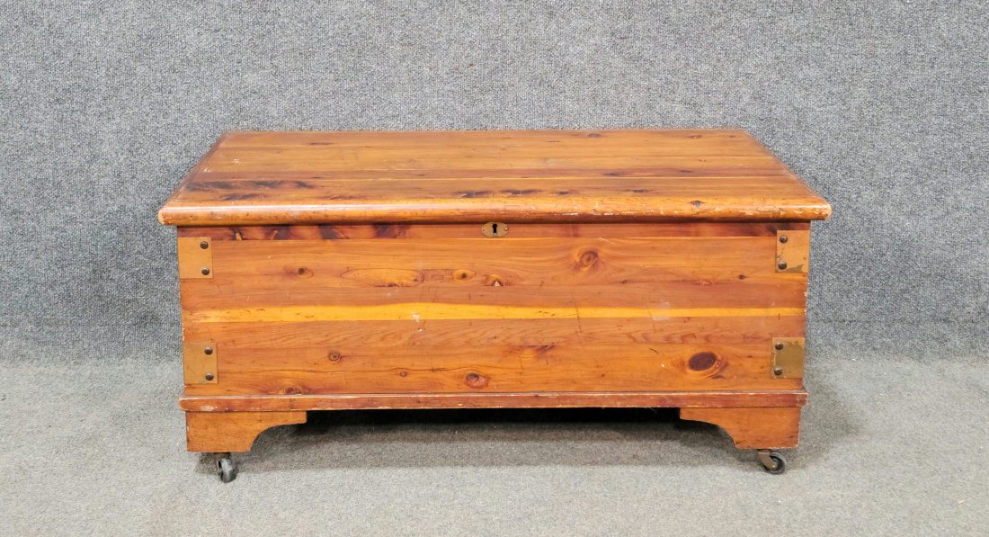 Cedar Chest: 15.75"H, 34.50"W, 17"D