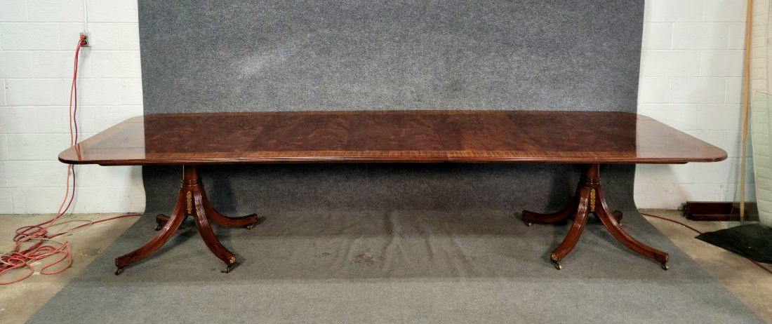 Baker Dining Room Table 3 Boards (Great Condition) (1 of 5)