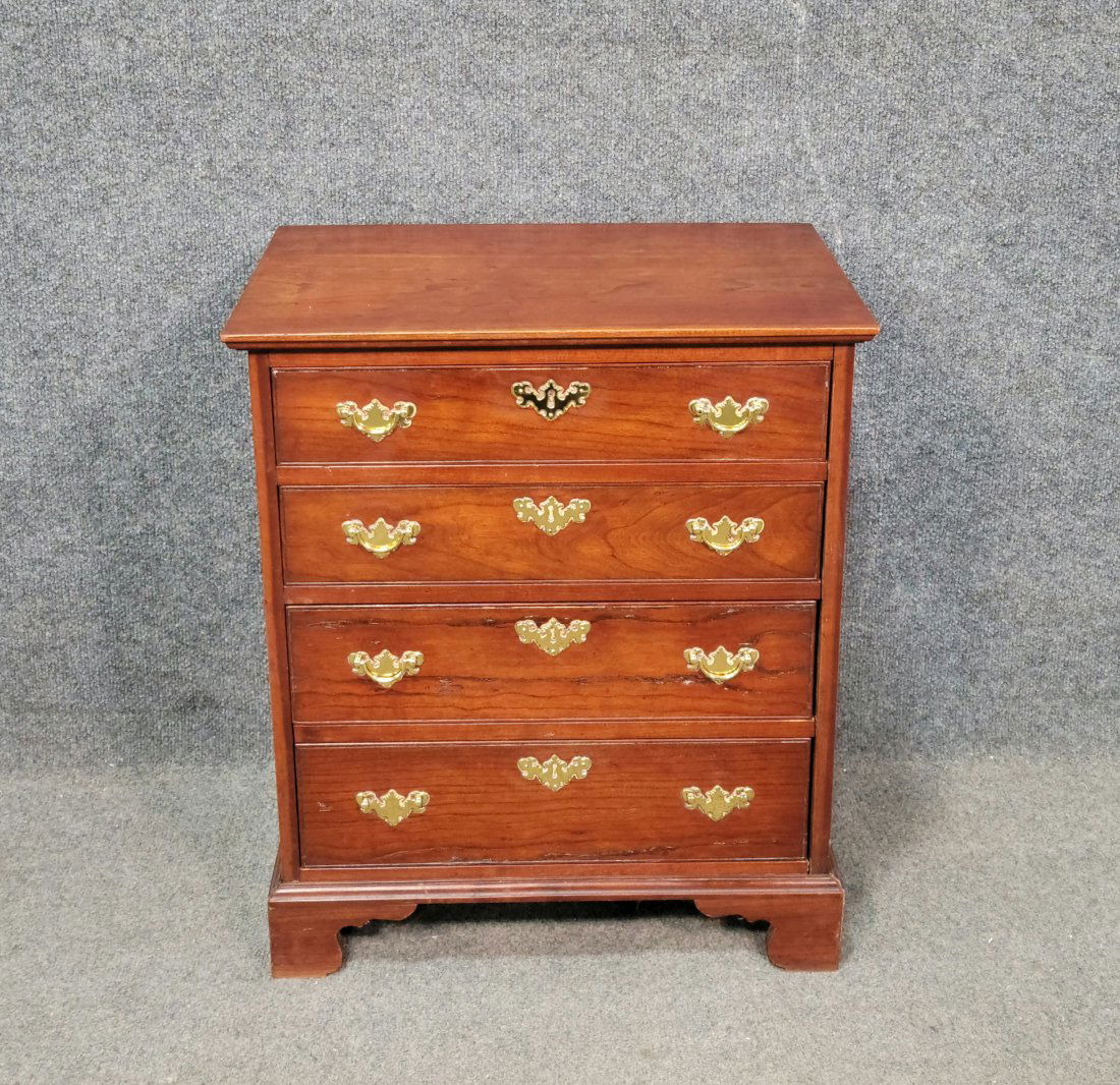 Berwyn Cabinet Made Mini Chest (1 of 7)