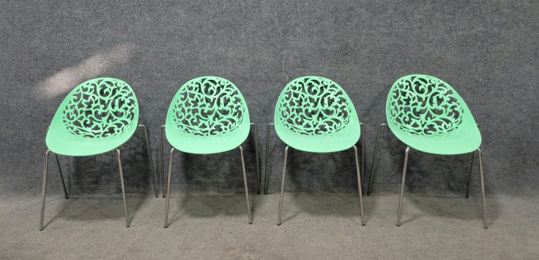 4 Herman Miller Style Chairs (1 of 5)
