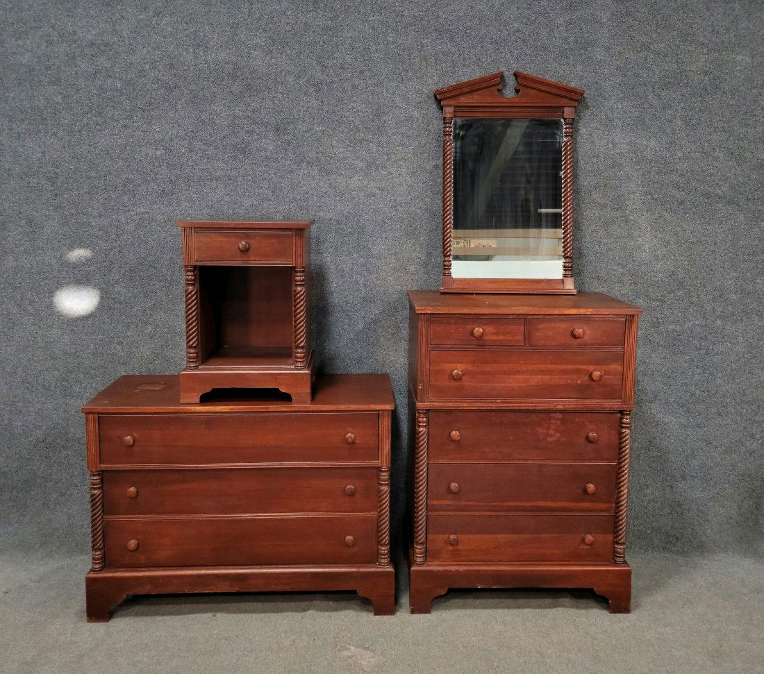 4 Piece Cherry Bed Room Set (1 of 8)