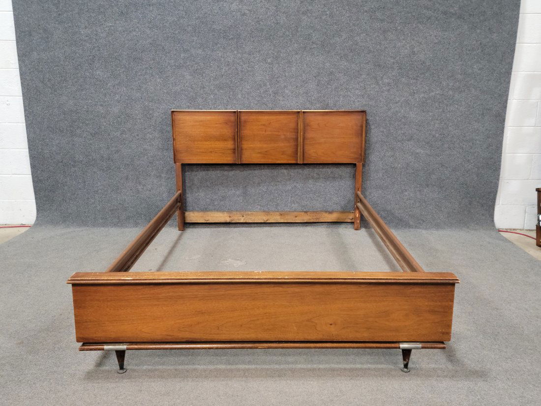 Mid Century Modern Bed (1 of 4)