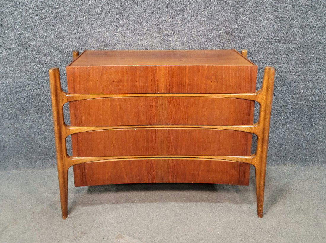 William Hinn Chest (1 of 6)