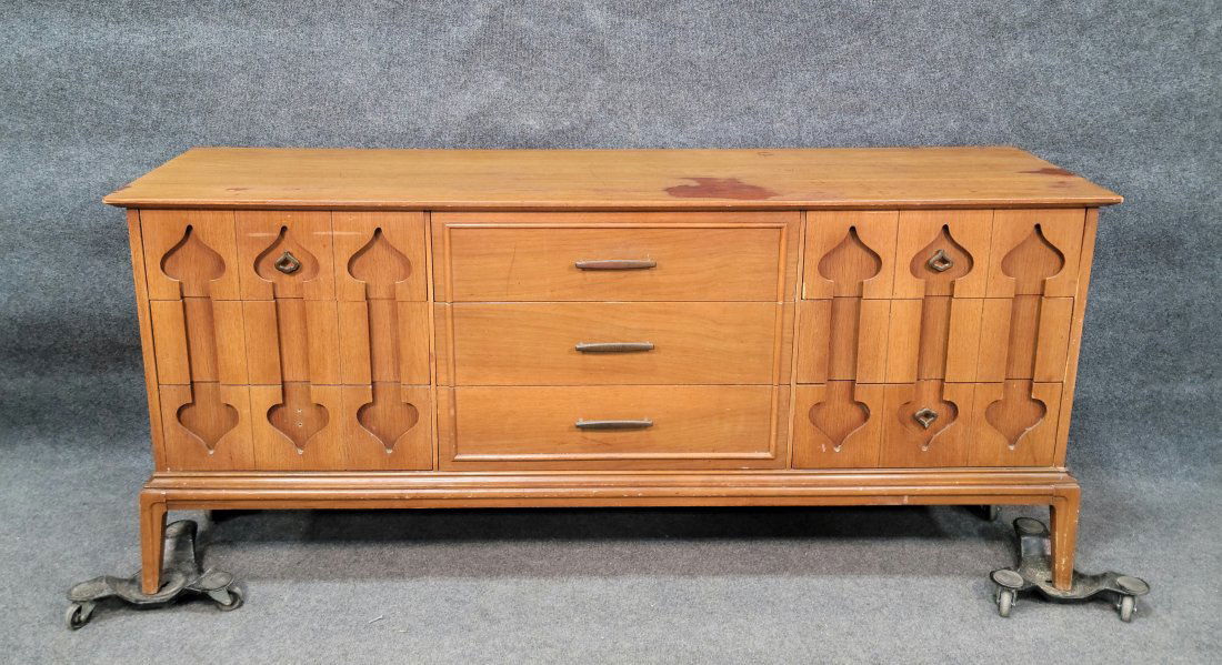 Mid Century Style Sideboard (1 of 5)