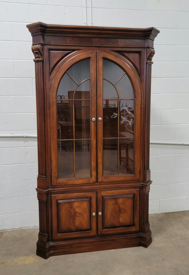 Ethan Allen Corner Cabinet (1 of 3)
