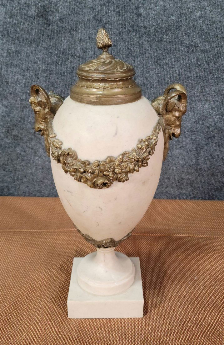 Rams Head Urn (1 of 3)