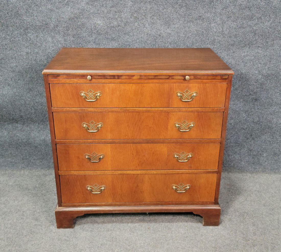 Baker Bachelors Chest (1 of 7)