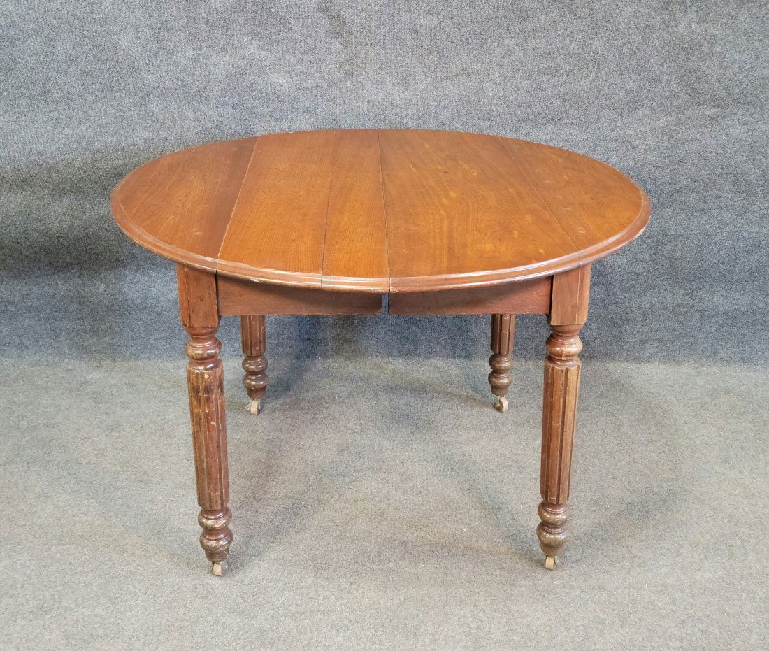 Antique Dining Room Table: 30"H, 45"Diameter