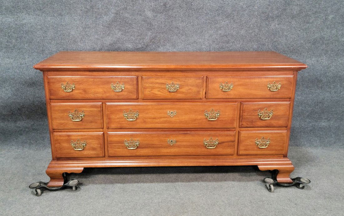 Thomasville Dresser (1 of 7)