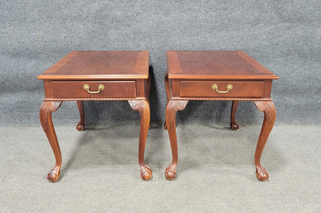 Clean Pair Of Ethan Allen End Tables (1 of 8)